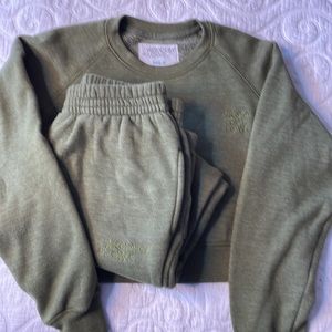 Woodley + Lowe Sweats Travel Set